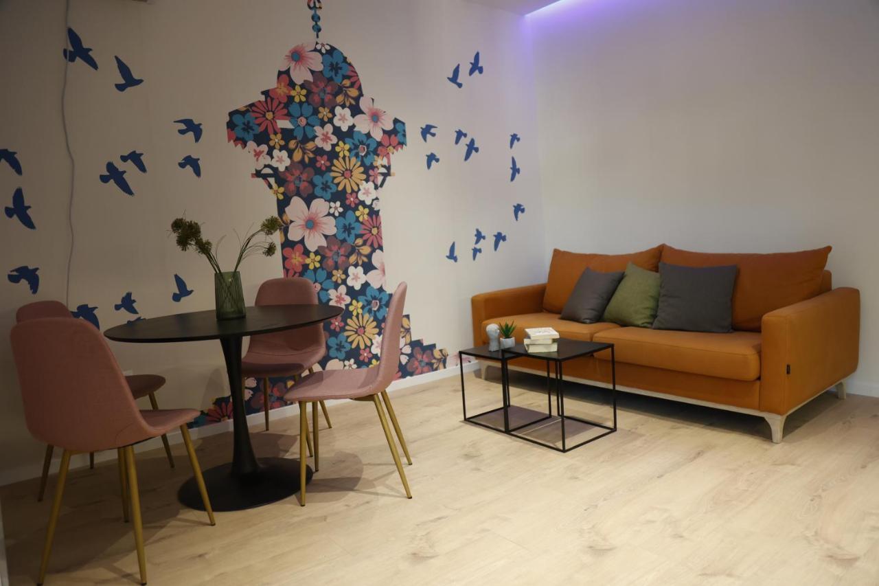 Blue And Rose Cozy - Quiet In The Best Location - Self Check-In - 5Th Floor With Elevator ซาราเยโว ภายนอก รูปภาพ